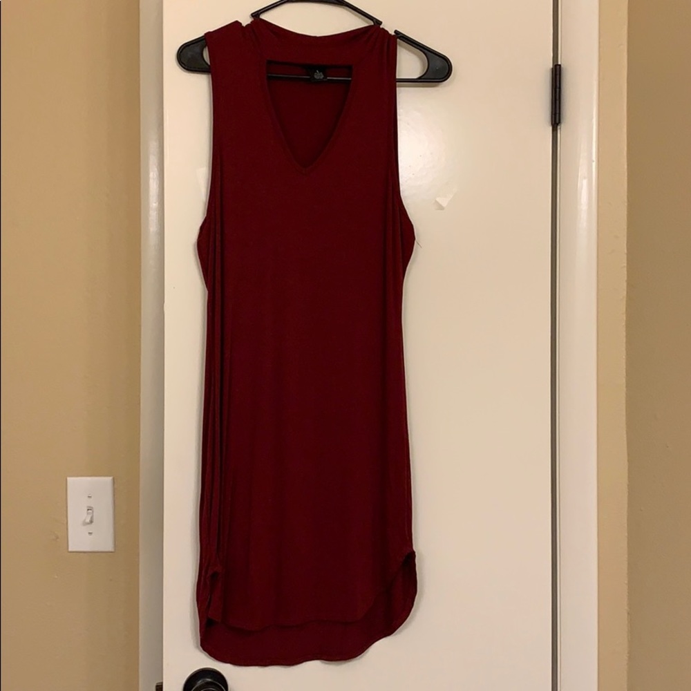 Sleeveless dress